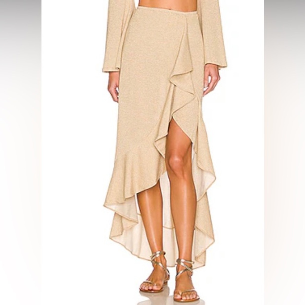 Long skirt